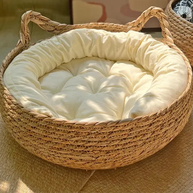 Purely Natural Woven Cat Bed